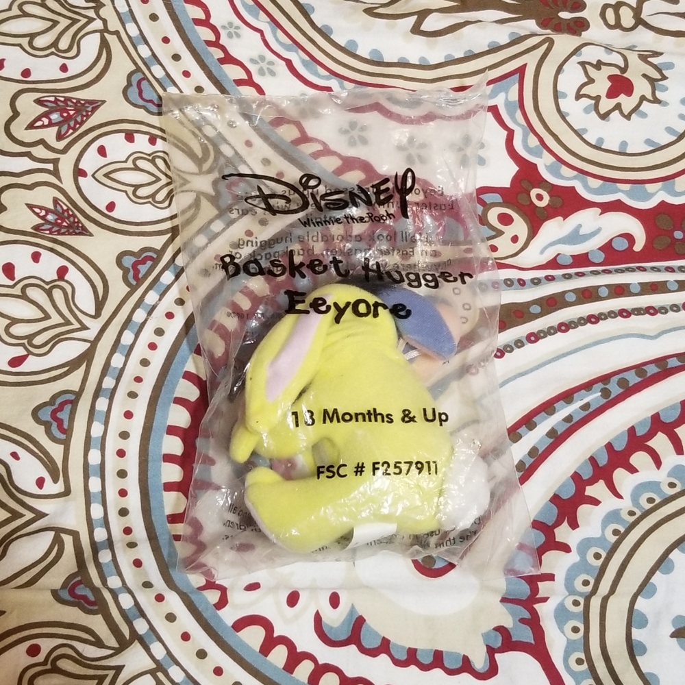 Easter Plush Basket Hugger Disney Winnie the Pooh Eeyore VTG Y2K New *CLEARANCE*